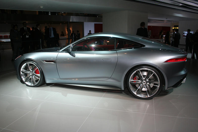 Illustration for article titled Jaguar C-X16 gallery
